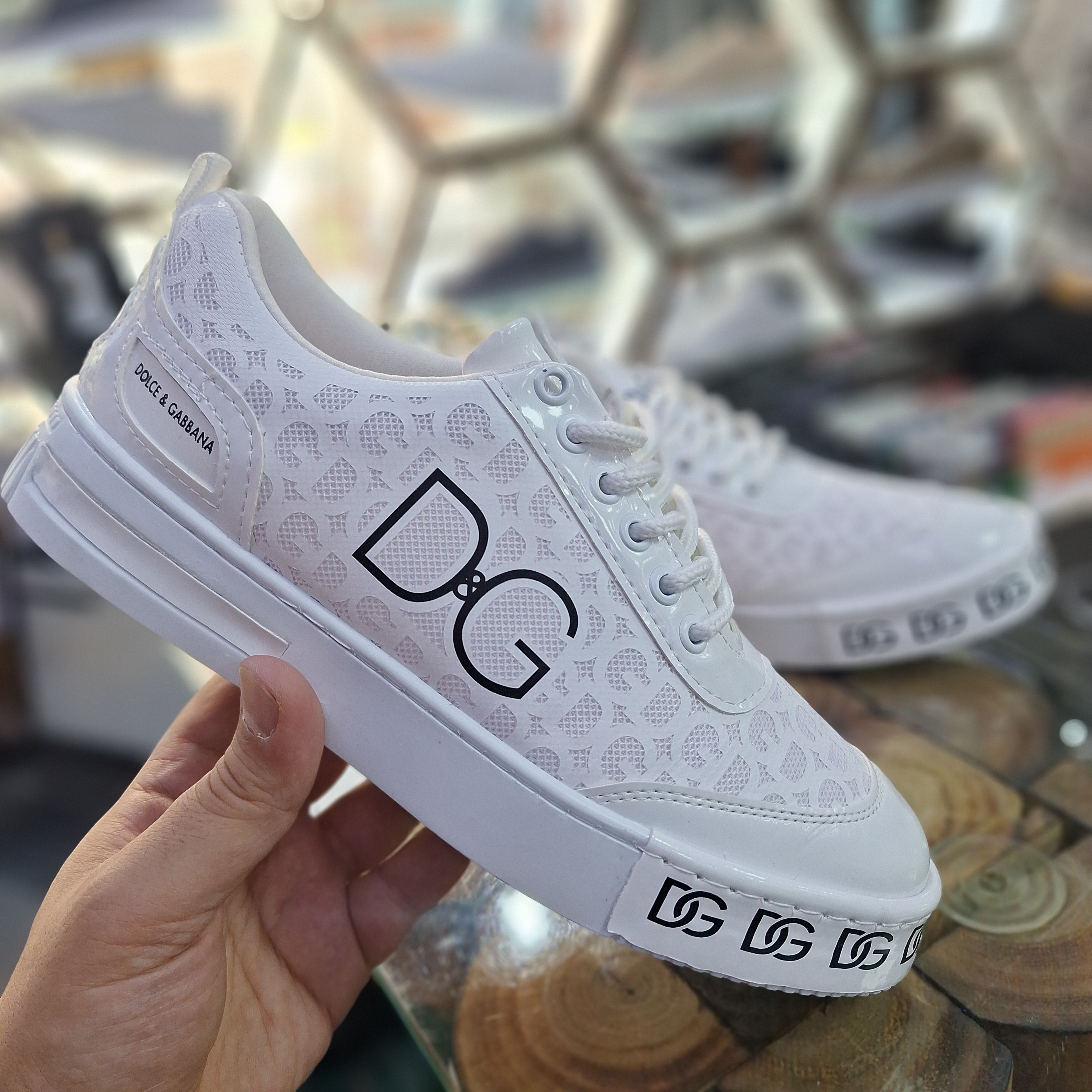 Dolce Gabbana Colors Casual men's shoes  Iconic D&G logo details on the toe and tongue