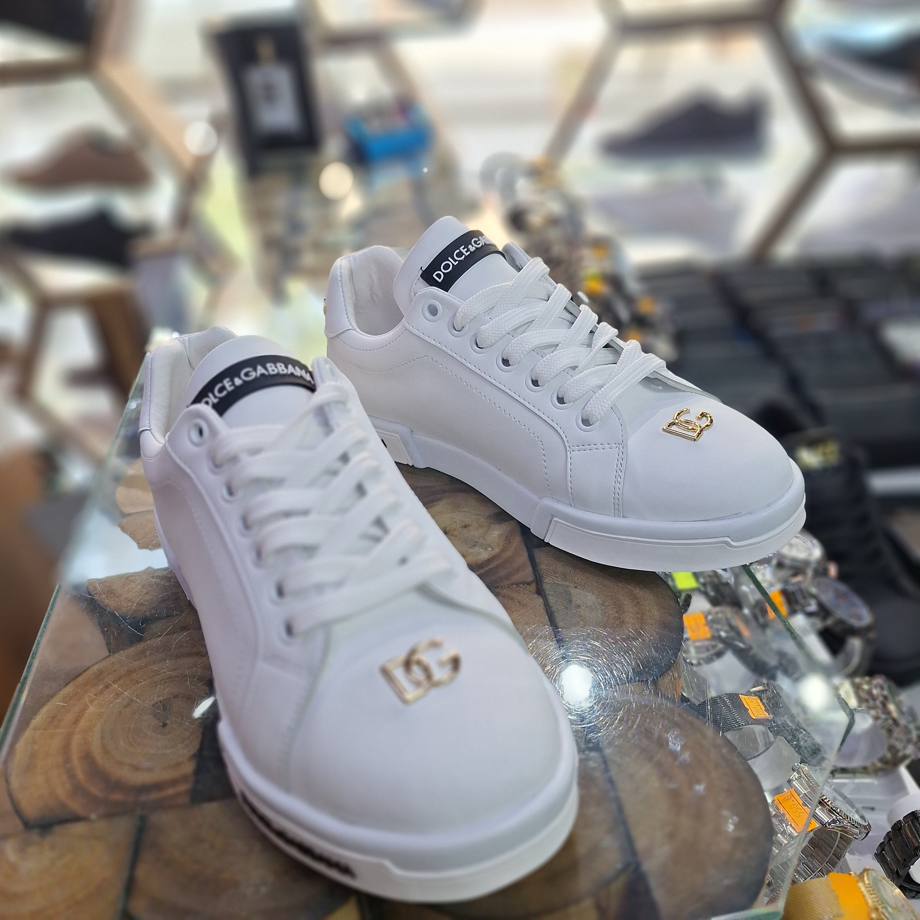 Dolce Gabbana 2 Colors Casual men's shoes  Iconic D&G logo details on the toe and tongue