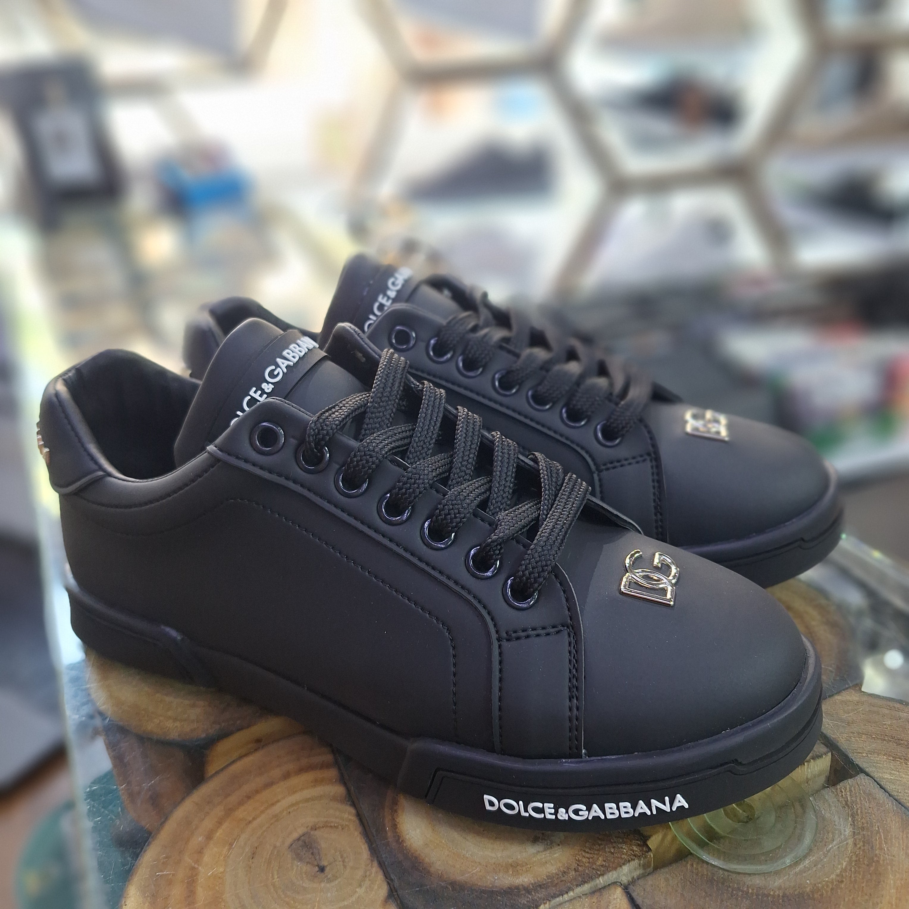 Dolce Gabbana 2 Colors Casual men's shoes  Iconic D&G logo details on the toe and tongue