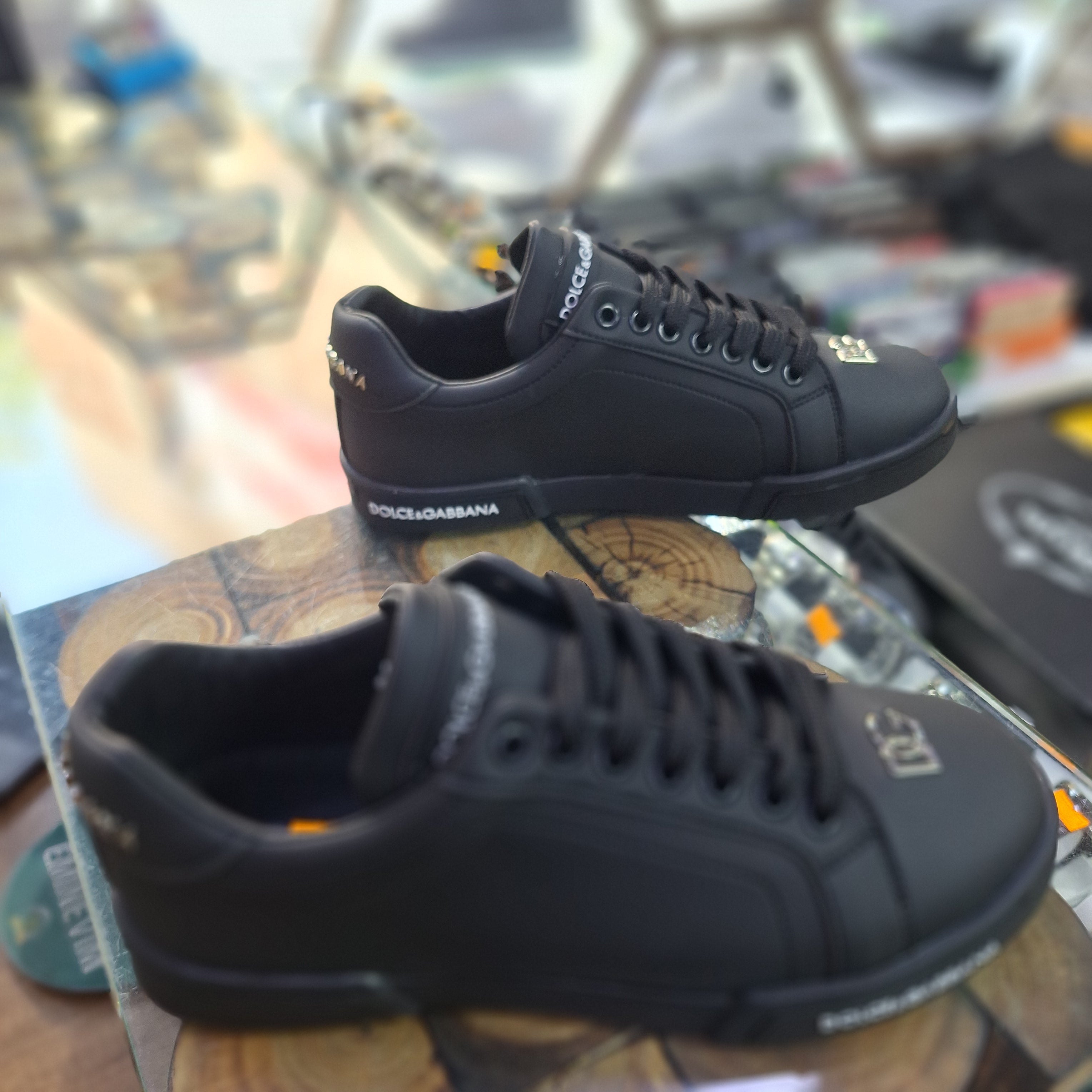 Dolce Gabbana 2 Colors Casual men's shoes  Iconic D&G logo details on the toe and tongue