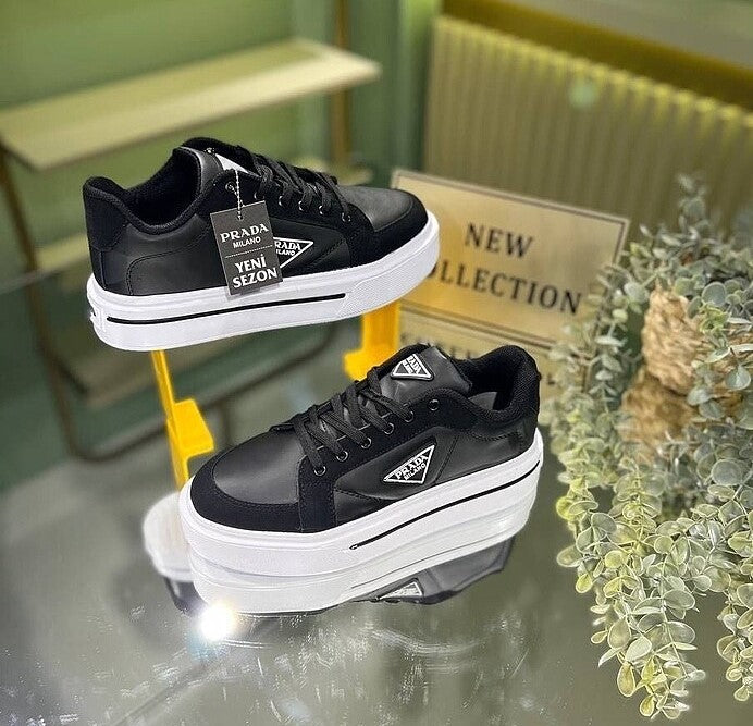 Prada 3-Color High-Heeled Stylish Comfortable Casual Shoes Black New Season